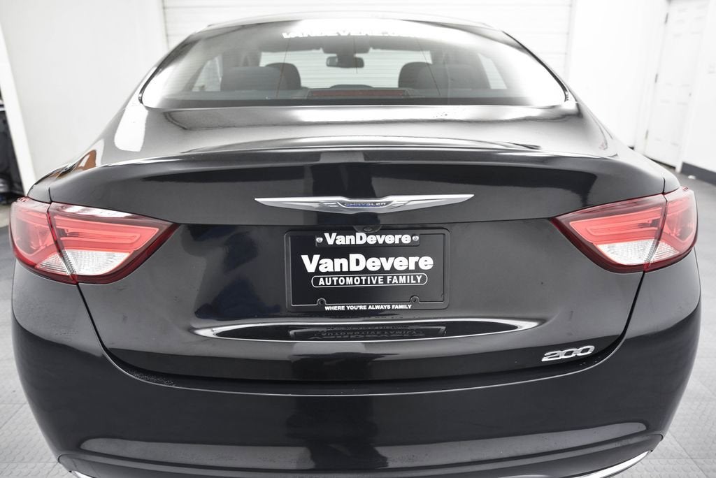 2016 Chrysler 200 Limited