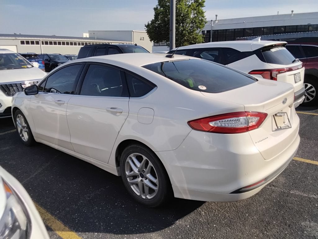 2016 Ford Fusion SE