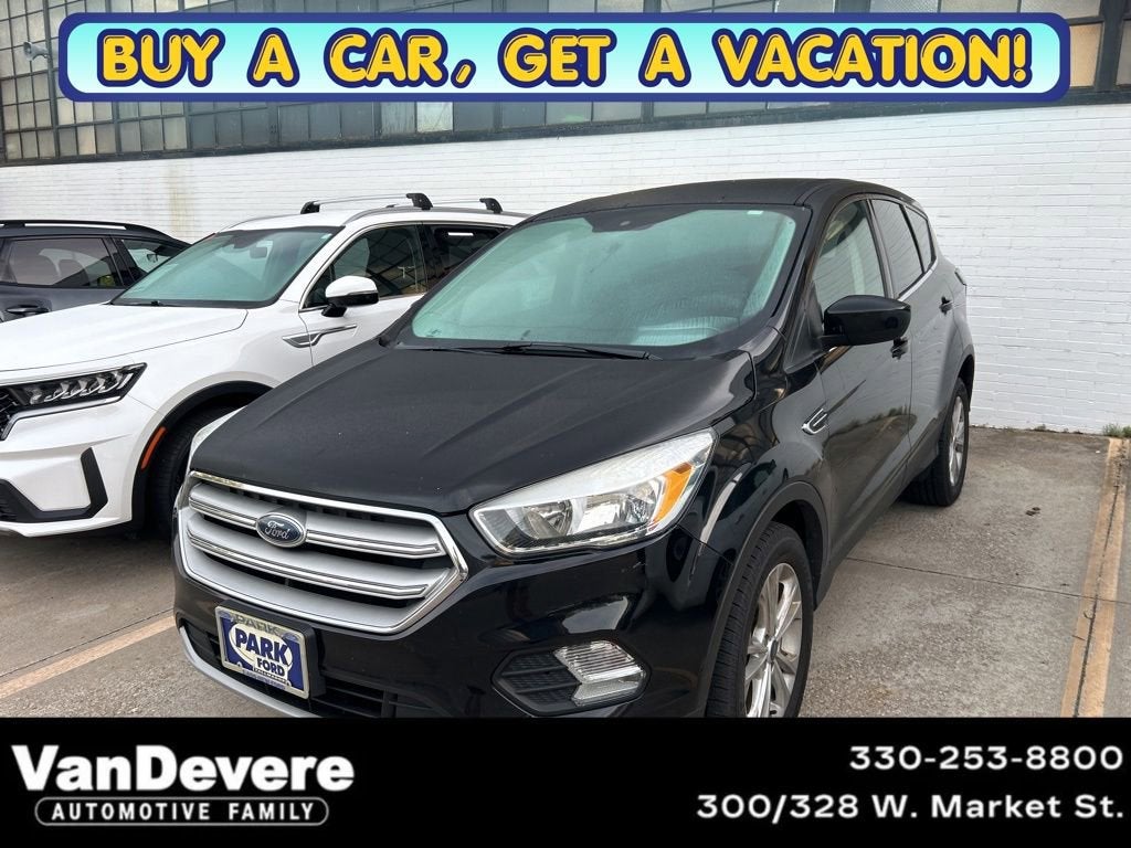 2019 Ford Escape SE's photo