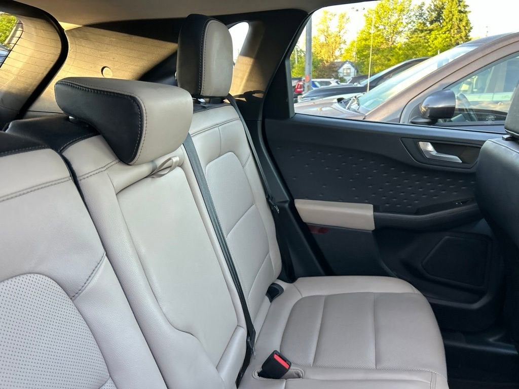 2020 Ford Escape Titanium