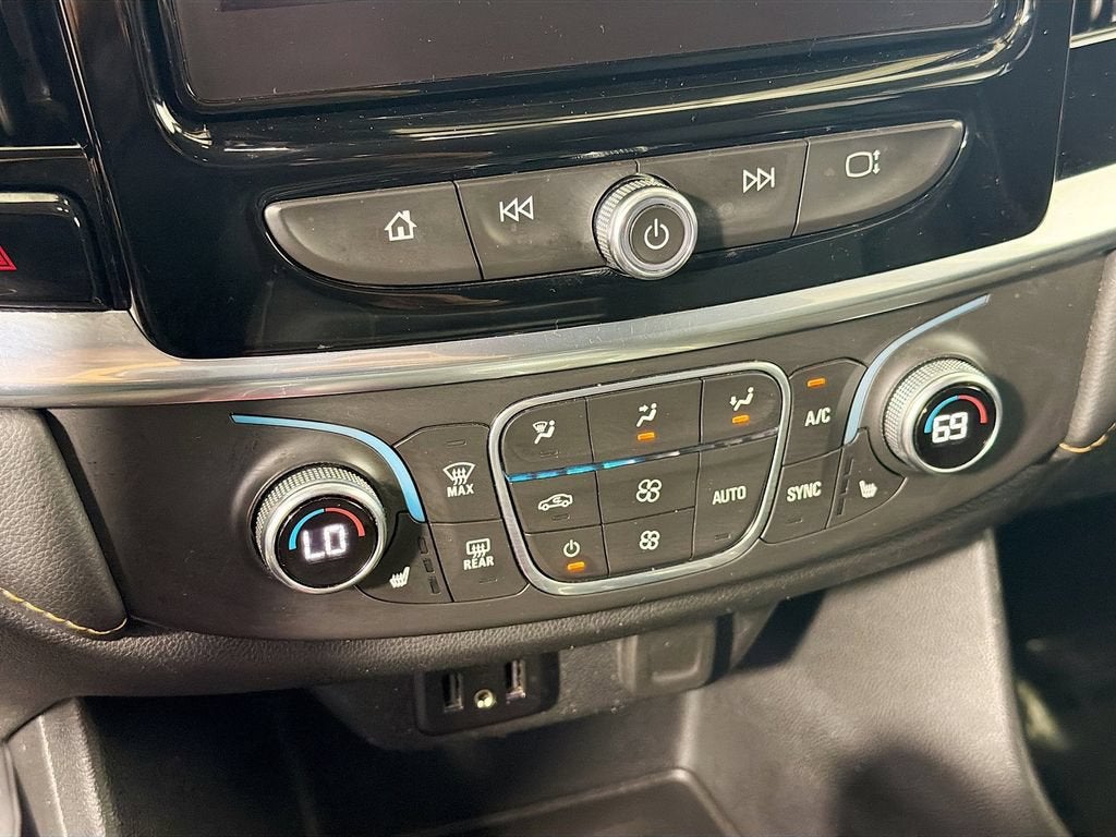 2021 Chevrolet Traverse LT Cloth
