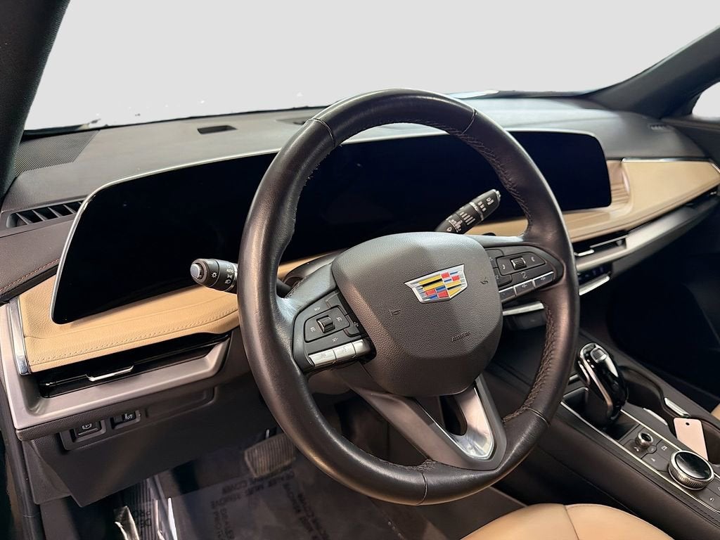 2025 Cadillac XT4 Premium Luxury