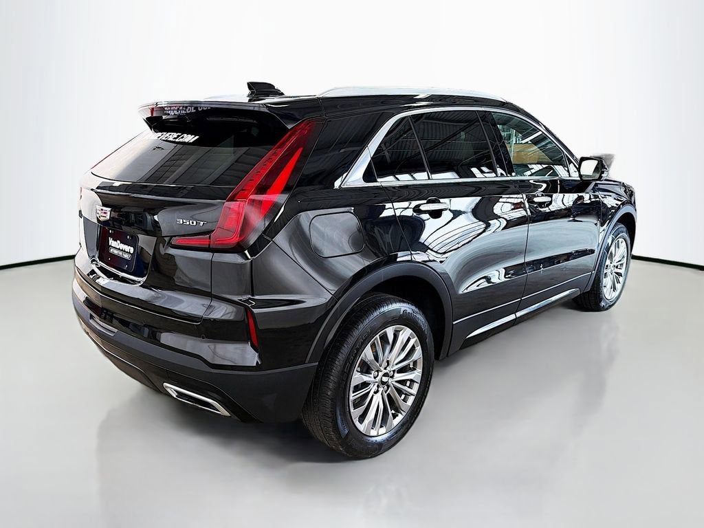 2025 Cadillac XT4 Premium Luxury
