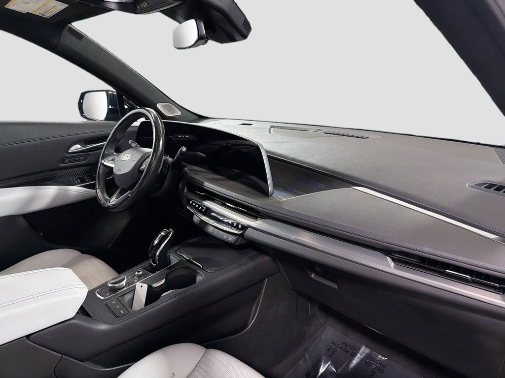 2024 Cadillac XT4 Sport