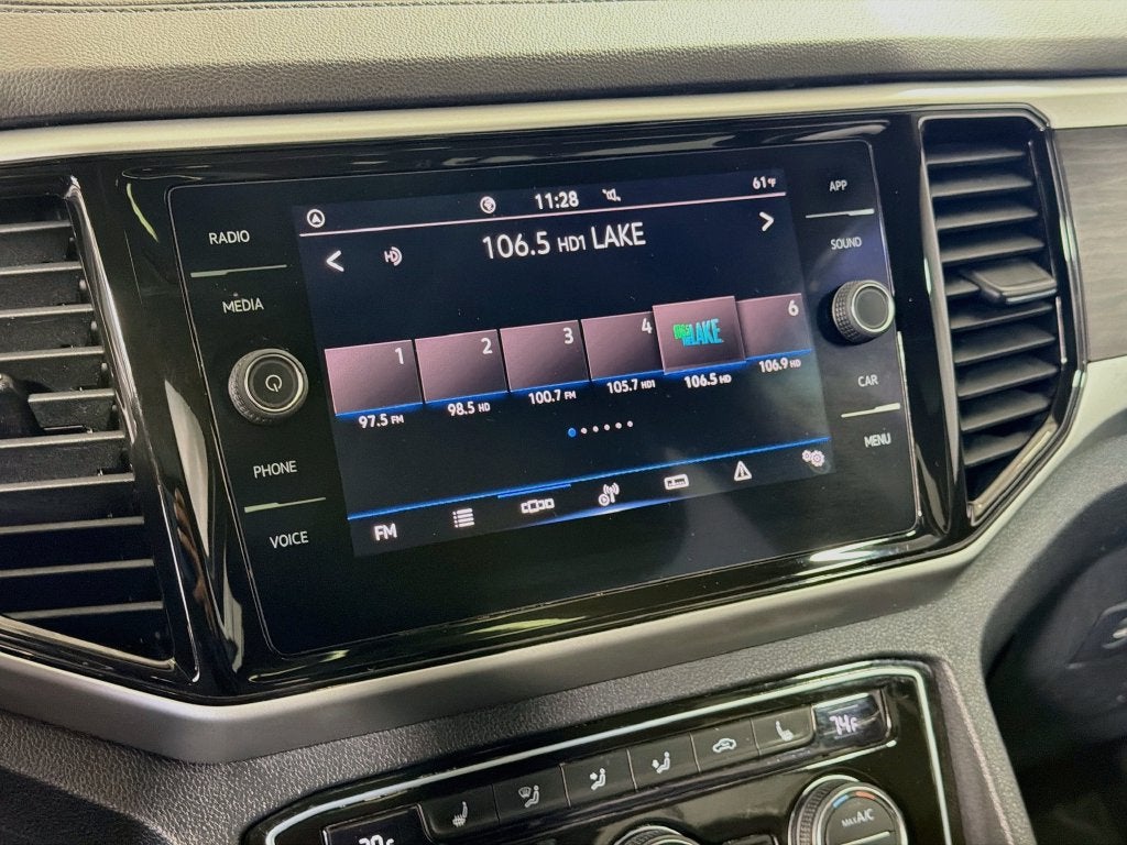 2022 Volkswagen Atlas 2.0T SE w/Technology
