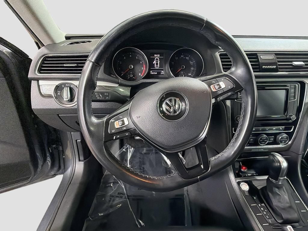 2018 Volkswagen Passat 2.0T SE