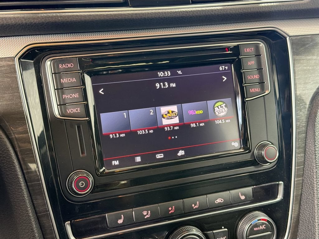 2018 Volkswagen Passat 2.0T SE