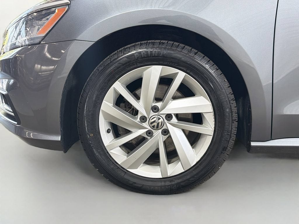 2018 Volkswagen Passat 2.0T SE
