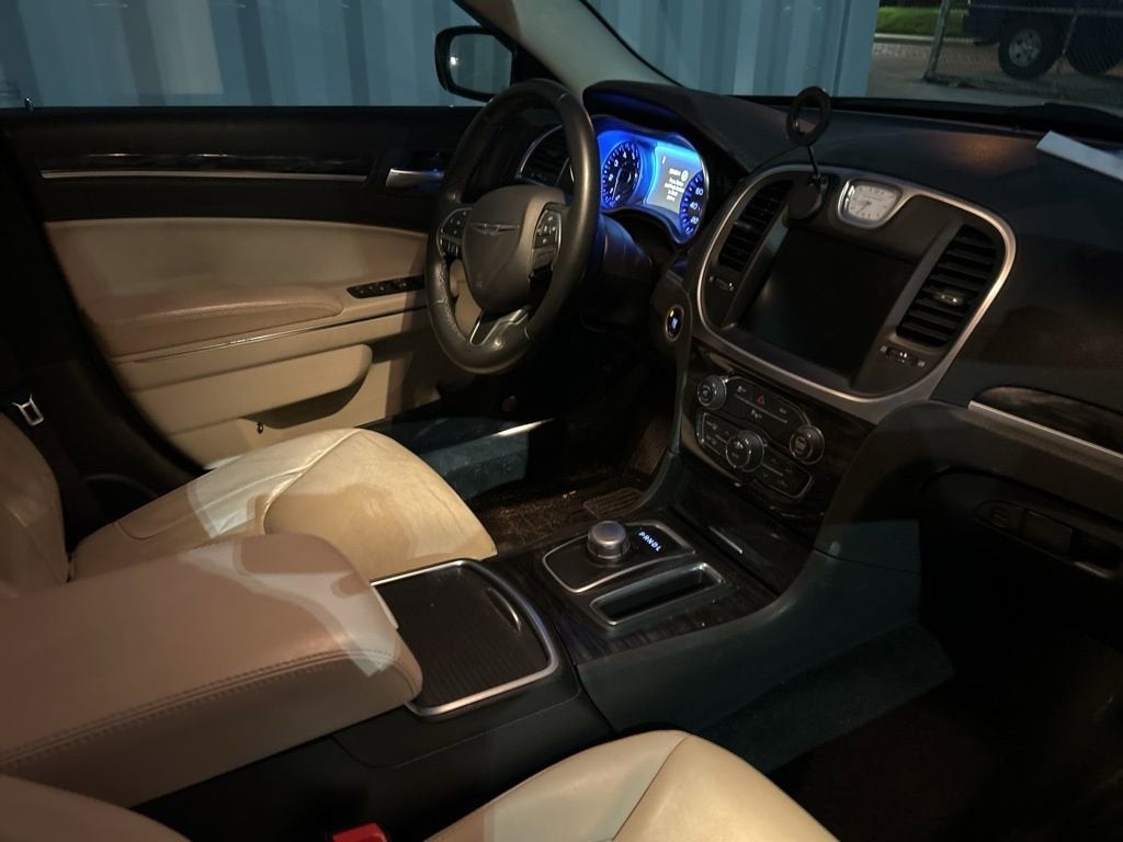 2016 Chrysler 300 Anniversary Edition