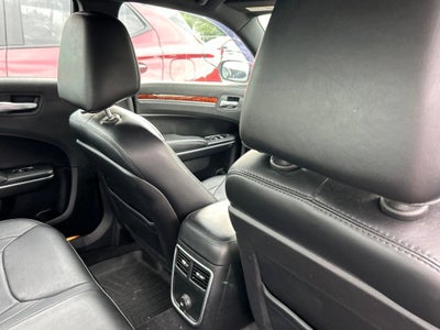 2014 Chrysler 300 BASE