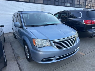 2013 Chrysler Town & Country Touring