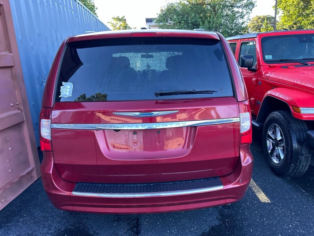 2014 Chrysler Town & Country Touring
