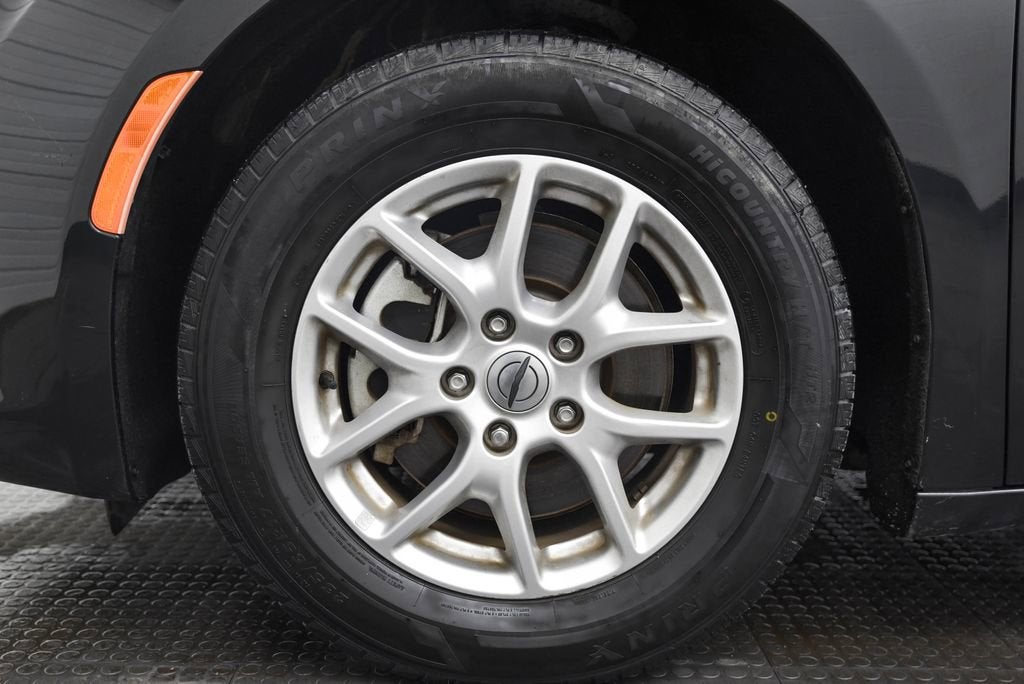 2022 Chrysler Voyager LX