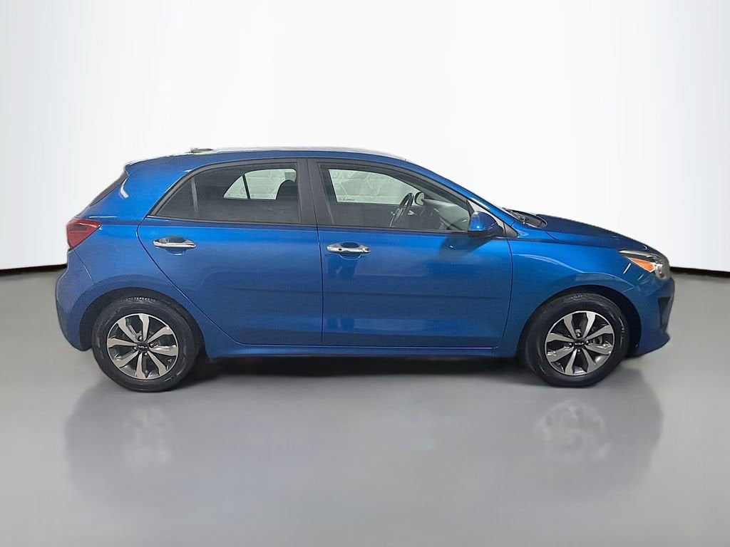 2022 Kia Rio 5-Door S