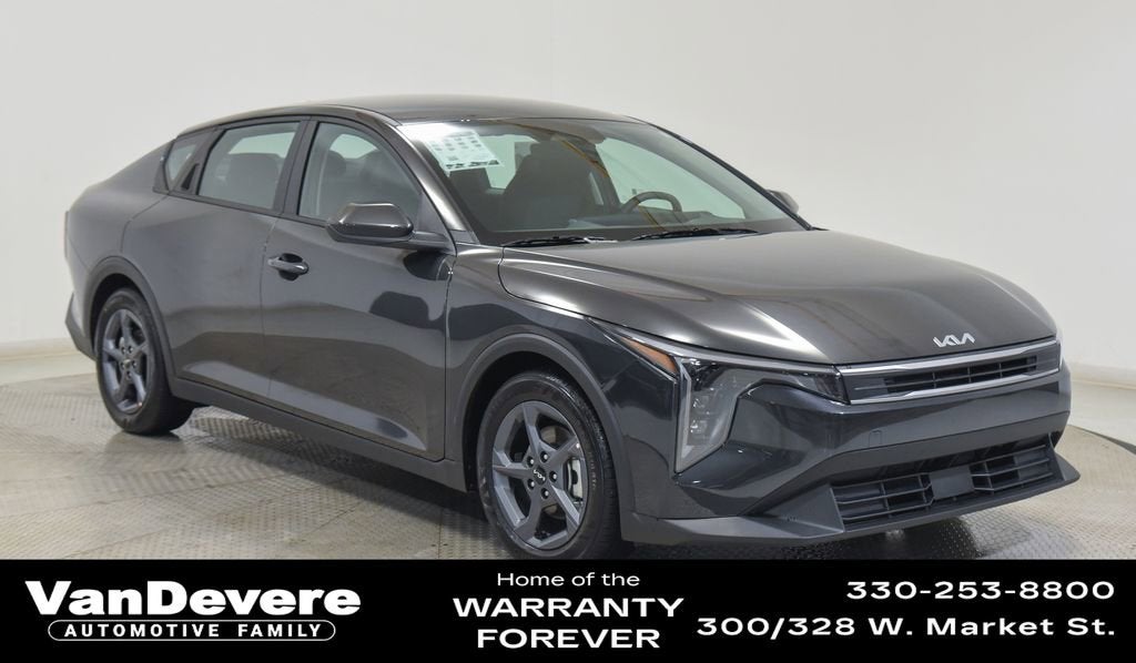 2025 Kia K4 LXS