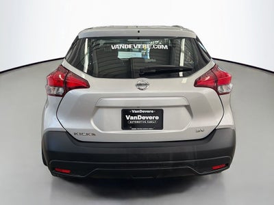2018 Nissan Kicks SV