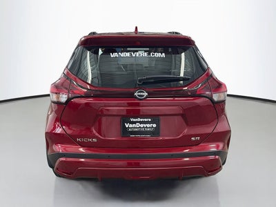 2023 Nissan Kicks SR