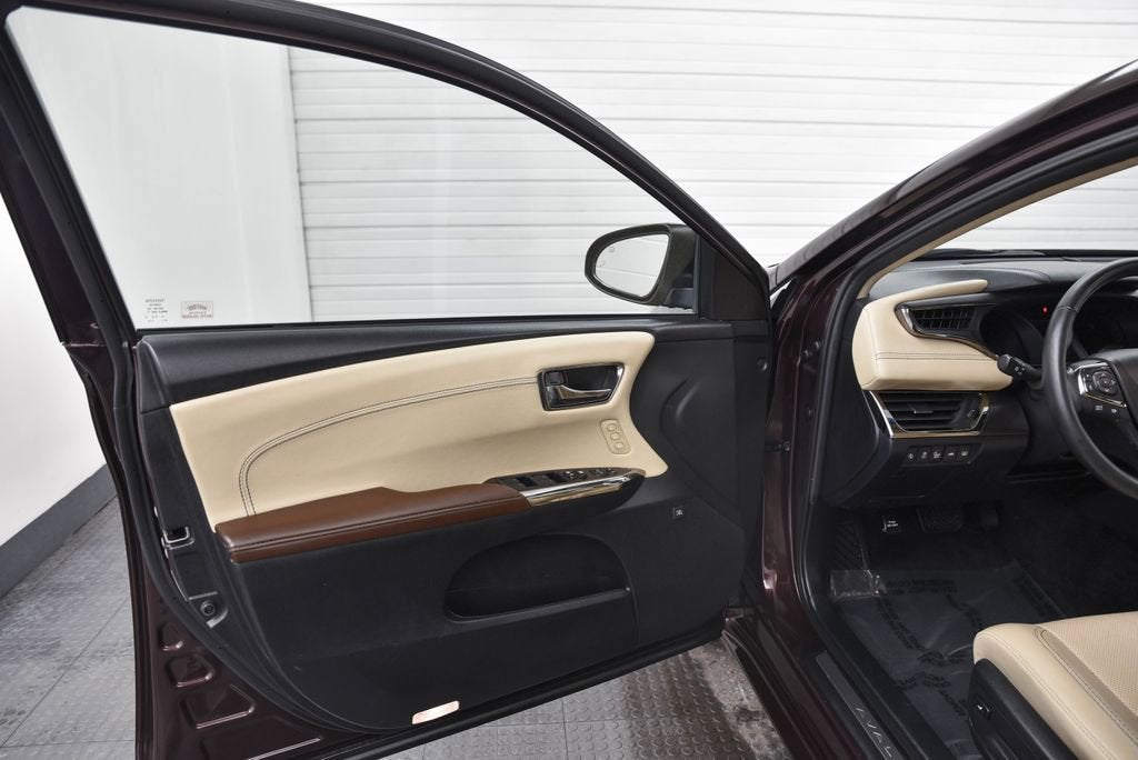 2018 Toyota Avalon XLE