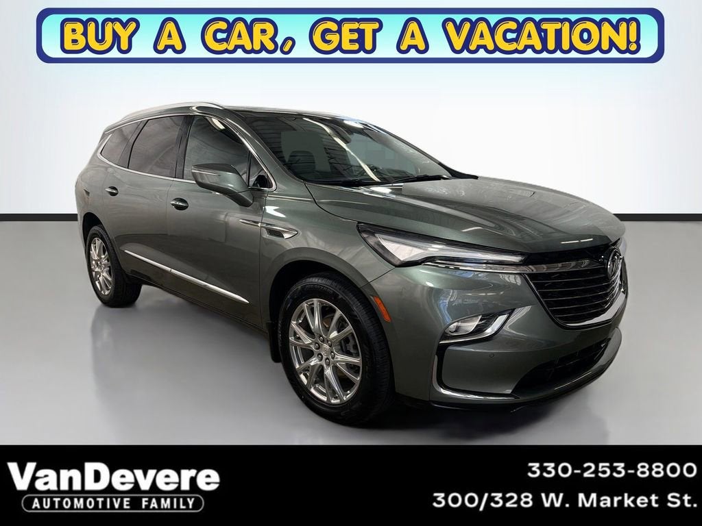 2022 Buick Enclave Essence AWD's photo