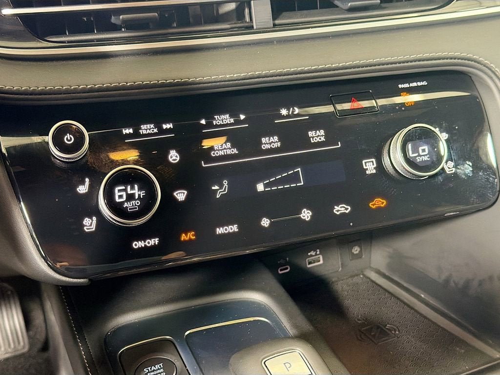 2025 INFINITI QX60 LUXE