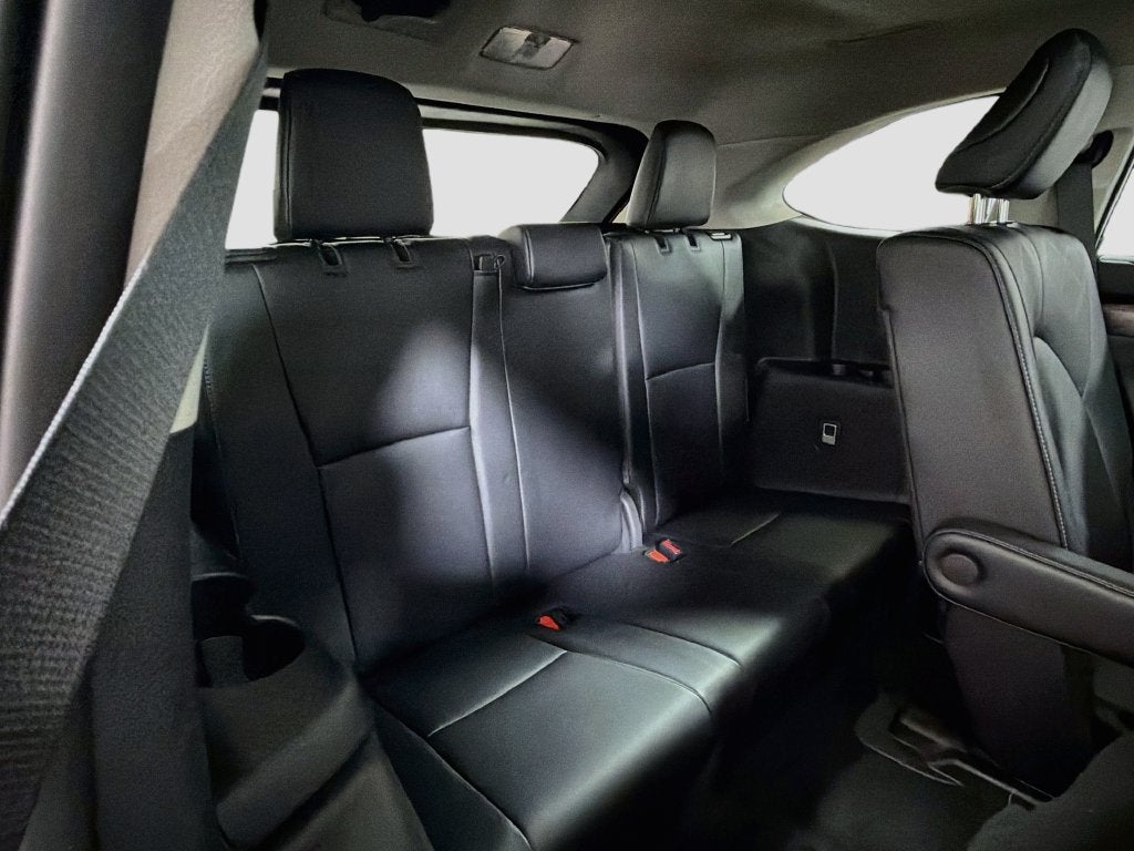 2024 Toyota Highlander Hybrid Platinum