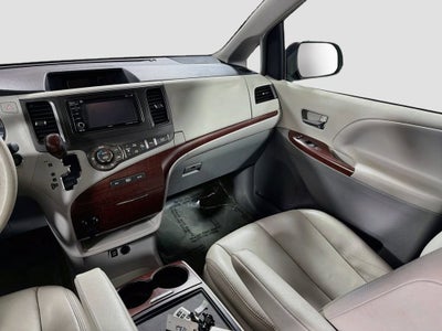 2014 Toyota Sienna XLE