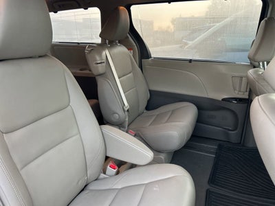 2019 Toyota Sienna XLE Auto Access Seat