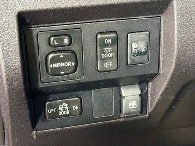 2016 Toyota Tundra 4WD Truck SR5