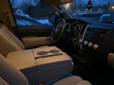 2012 Toyota Tundra 4WD Truck GRADE