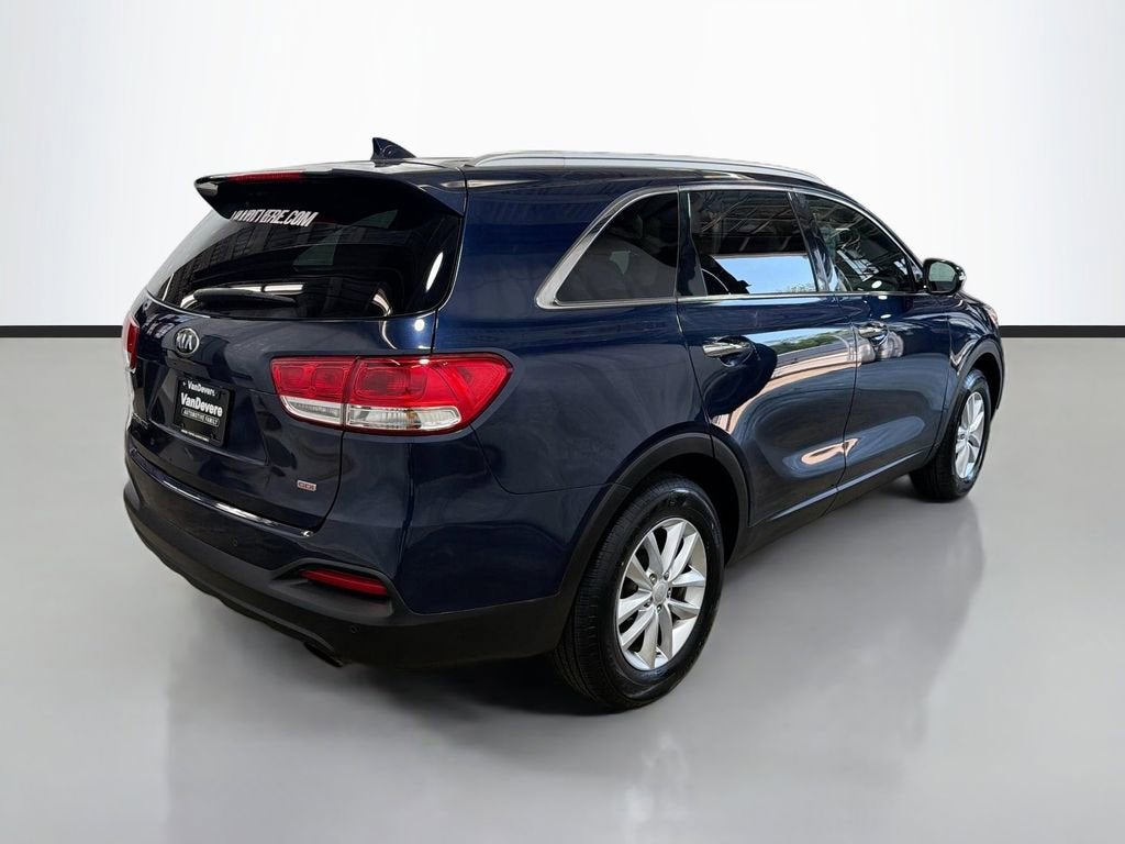 2017 Kia Sorento LX