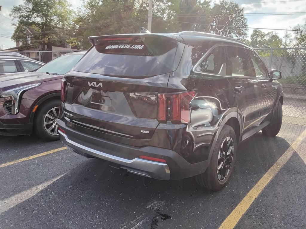 2025 Kia Sorento S