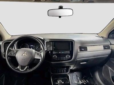 2018 Mitsubishi Outlander ES