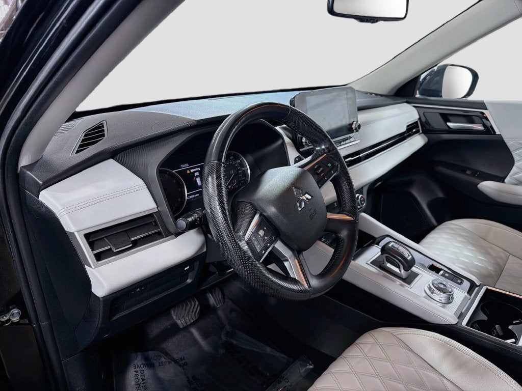 2022 Mitsubishi Outlander SEL