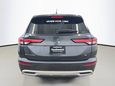 2024 Mitsubishi Outlander SE