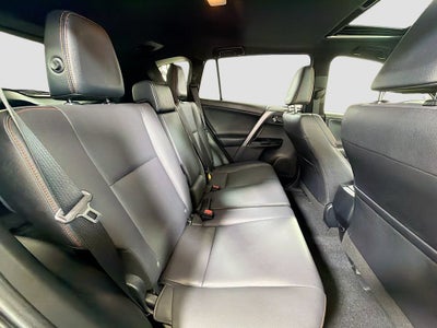 2018 Toyota RAV4 SE