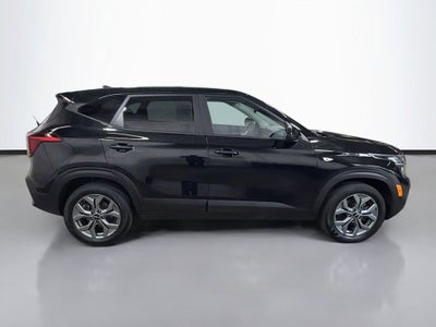 2025 Kia Seltos LX