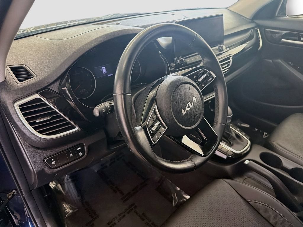 2022 Kia Seltos EX
