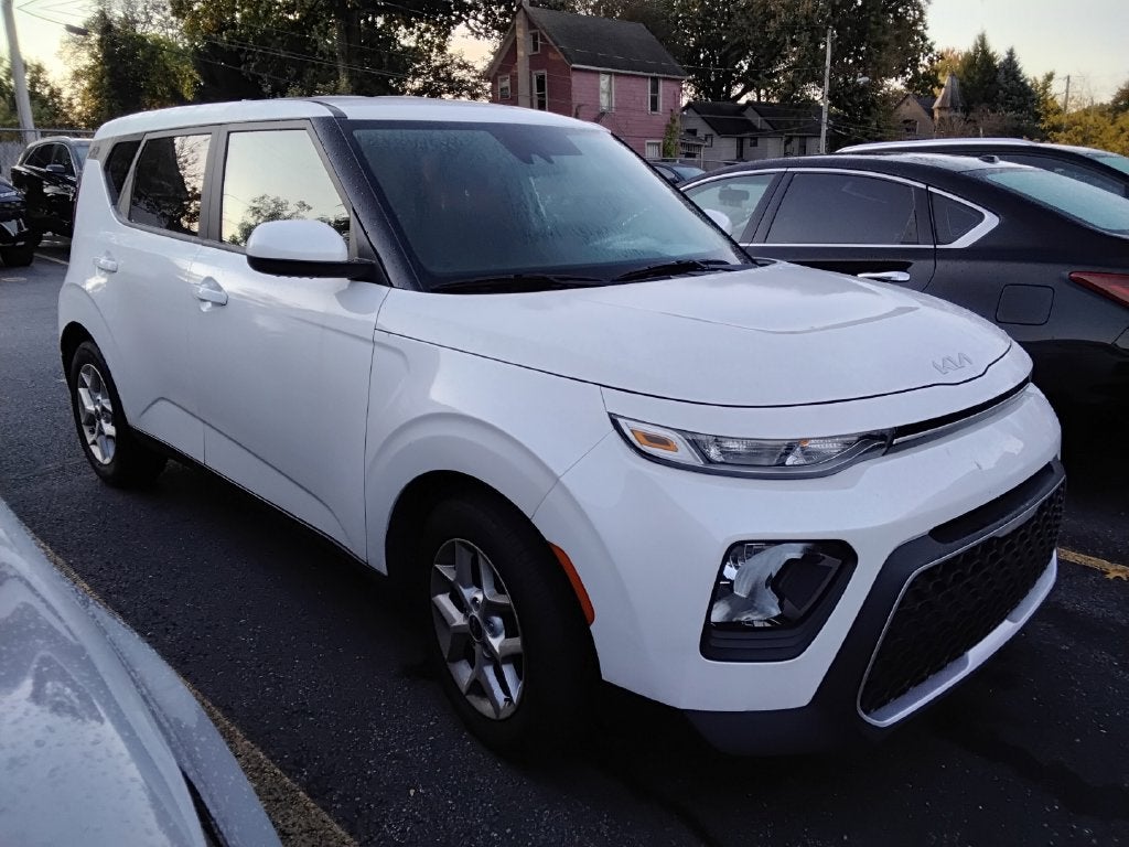2022 Kia Soul LX