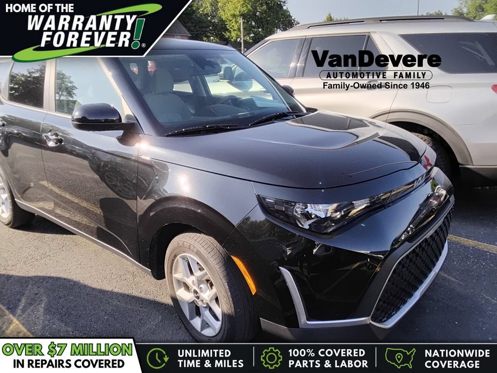 2023 Kia Soul 2.0L LX IVT's photo