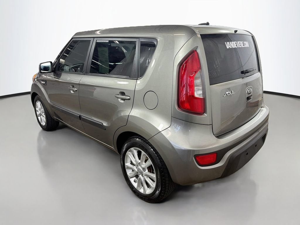 2013 Kia Soul Base