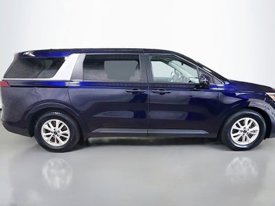 2023 Kia Carnival LX
