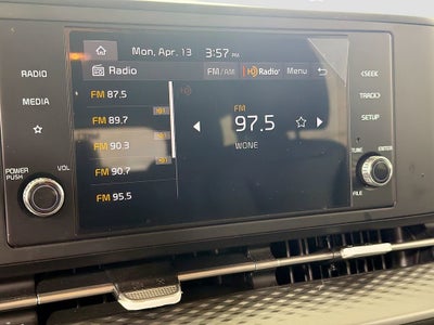 2023 Kia Carnival LX