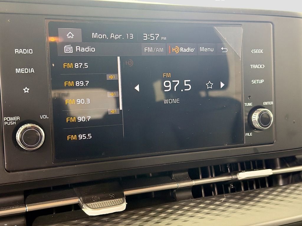 2023 Kia Carnival LX