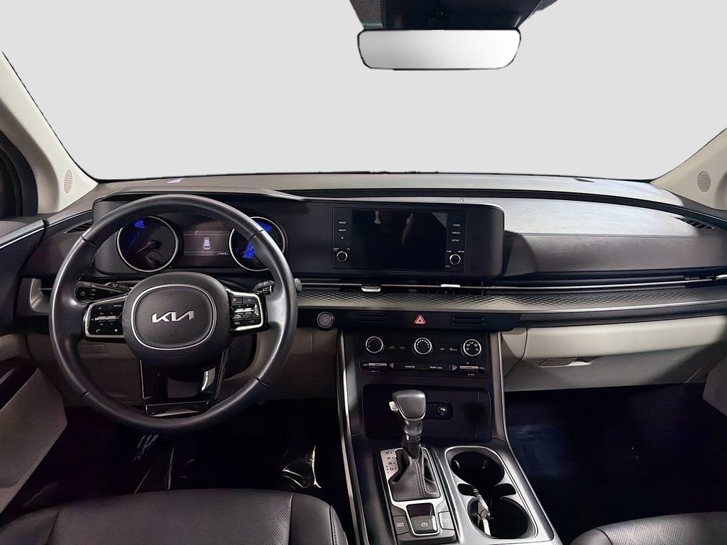 2023 Kia Carnival LX