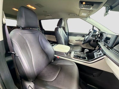 2023 Kia Carnival LX