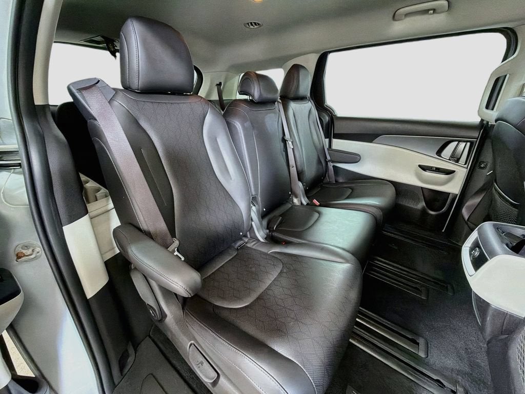 2022 Kia Carnival LXS