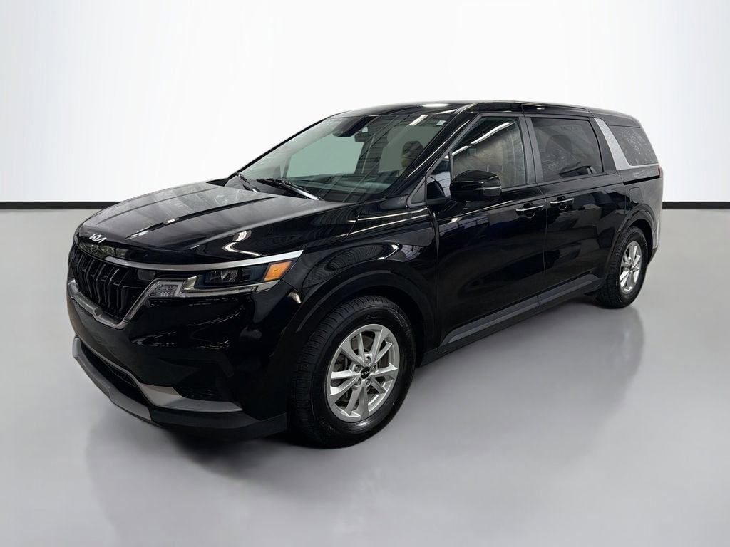 2024 Kia Carnival LX