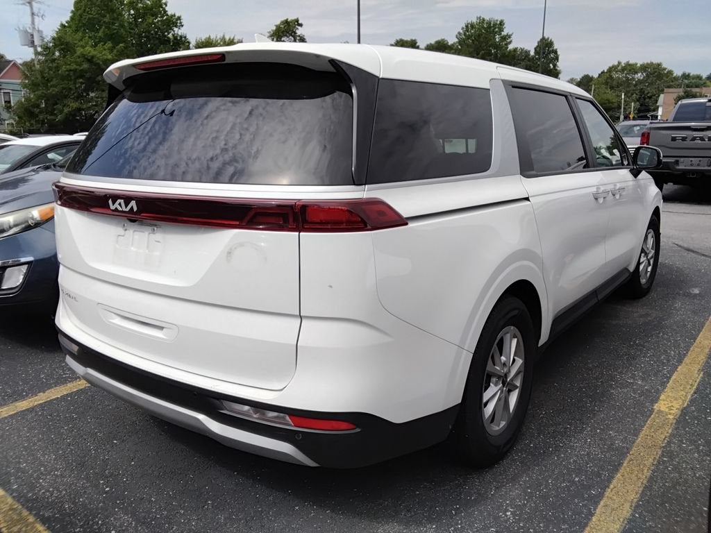 2024 Kia Carnival LX