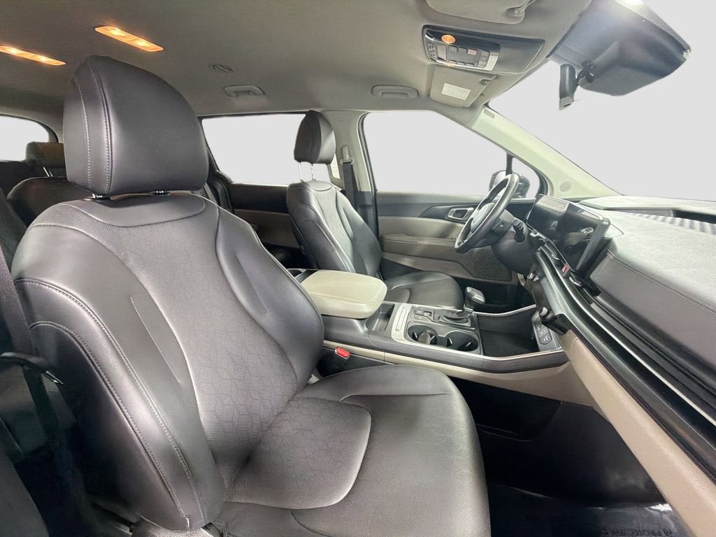 2025 Kia Carnival LXS