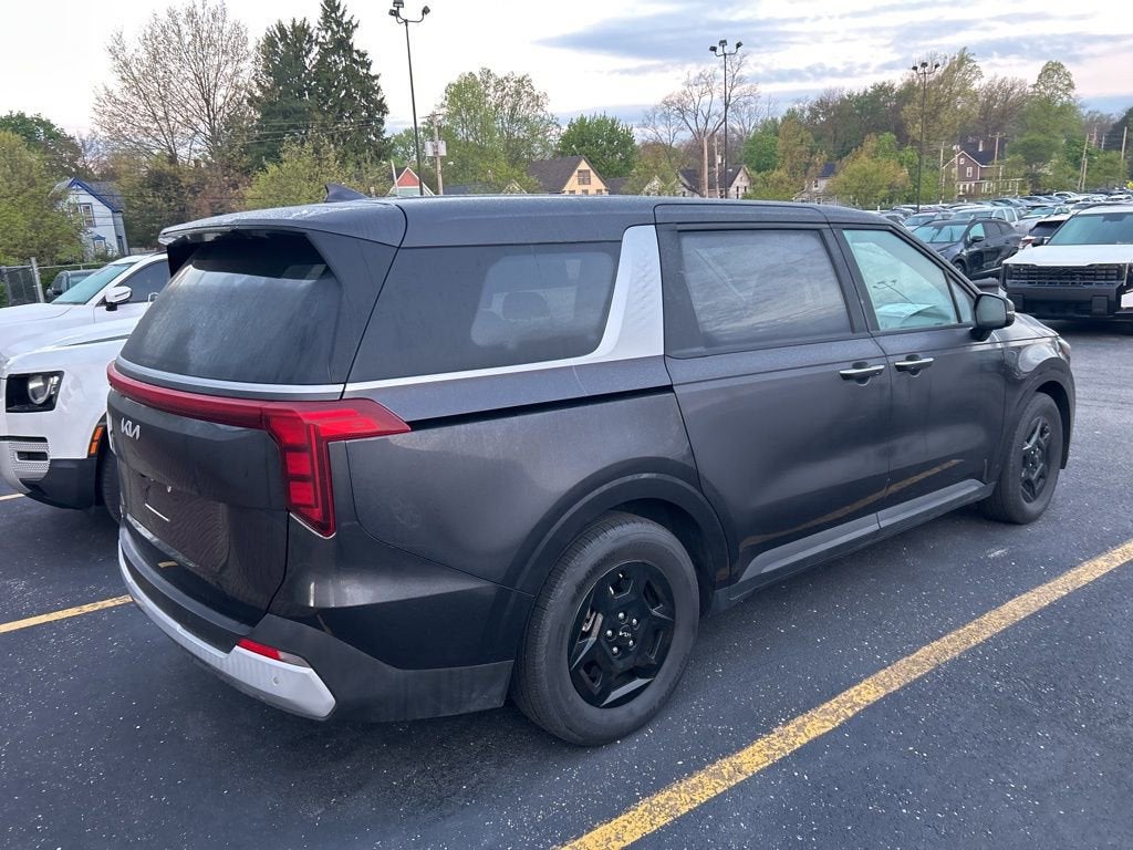 2025 Kia Carnival LXS